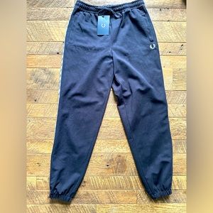 Fred Perry track pant with logo size M